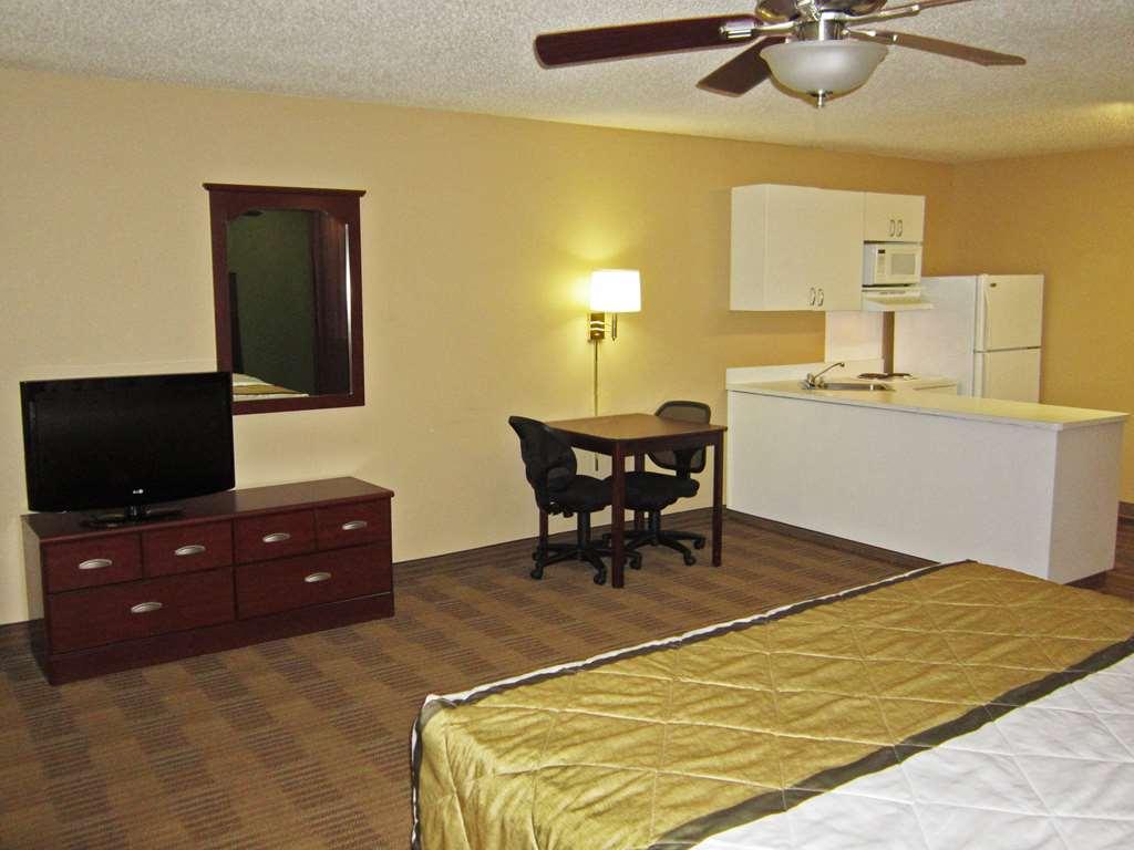 Extended Stay America Suites - Detroit - Southfield - I-696 Farmington Hills Chambre photo