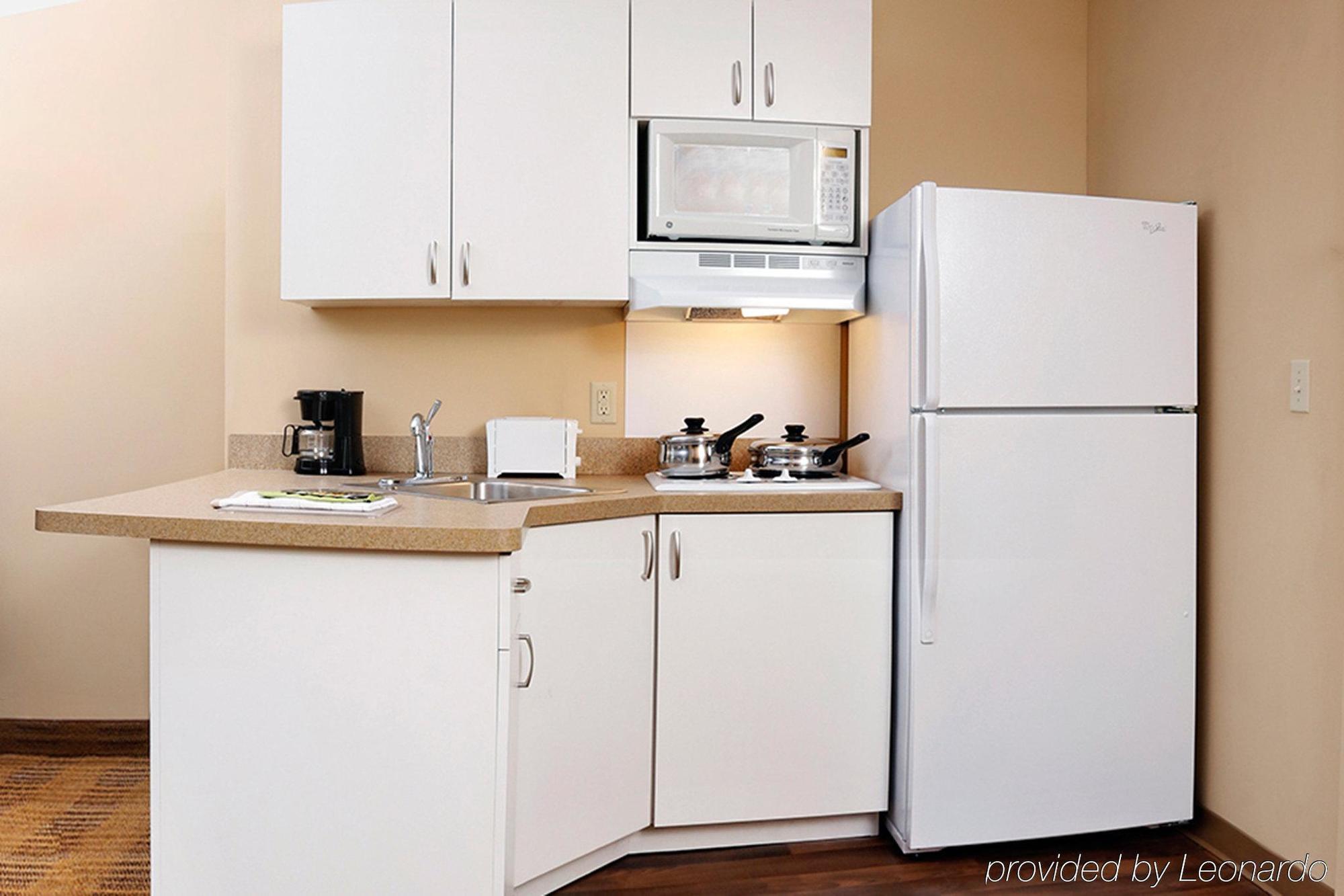 Extended Stay America Suites - Detroit - Southfield - I-696 Farmington Hills Extérieur photo