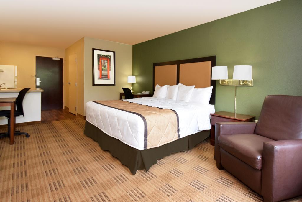 Extended Stay America Suites - Detroit - Southfield - I-696 Farmington Hills Extérieur photo